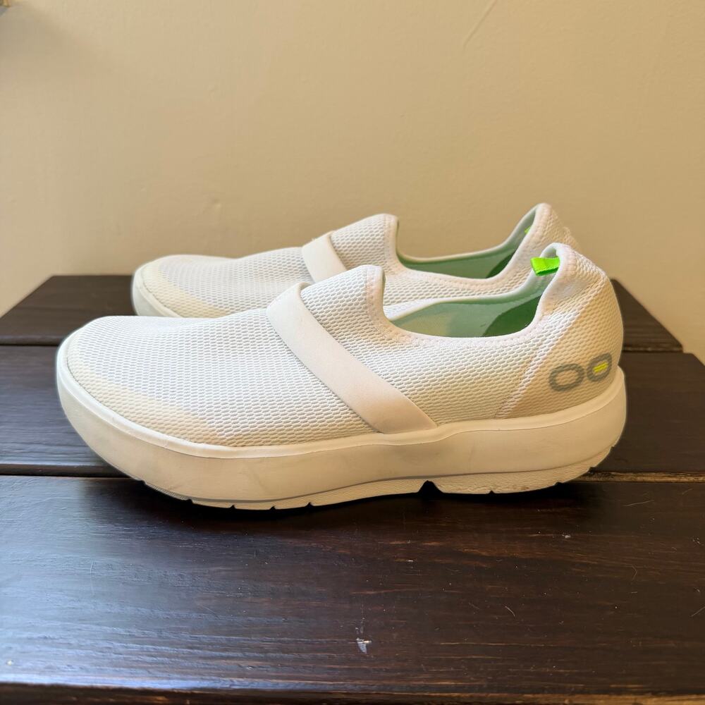 OOFOS OOmg Low All White Mesh Slip On Recovery Comfort Shoes Women's Size 8